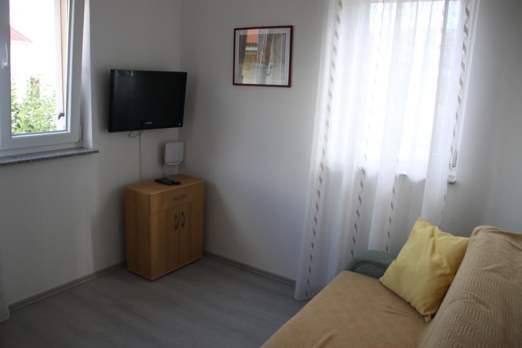Mediterranean Oasis Apartments Baška Habitación foto